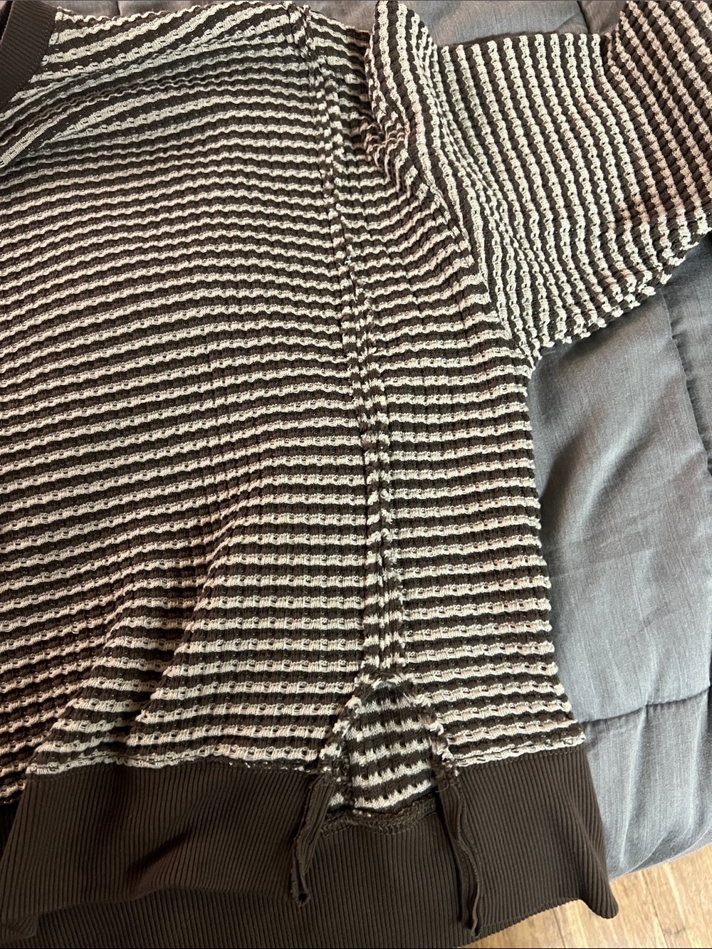 AE striped waffle crewneck - Picture 3 of 3